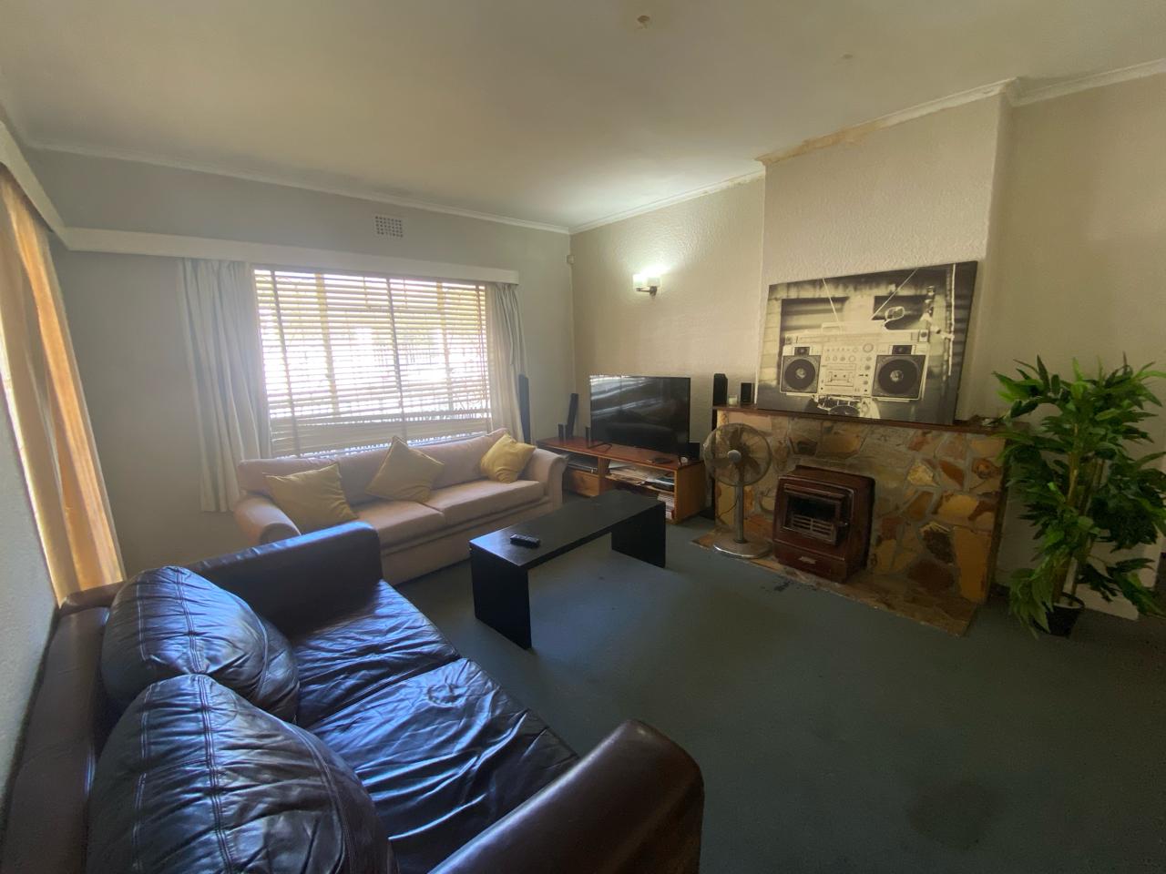 To Let 4 Bedroom Property for Rent in Rondebosch Western Cape